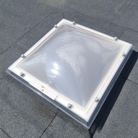 Lichtkoepel – Polycarbonaat – Bolvormig – 40 x 40 – 3-wandig – Opaal (hoofdfoto)