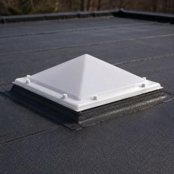 Lichtkoepel Polycarbonaat Piramide Driewandig Opaal