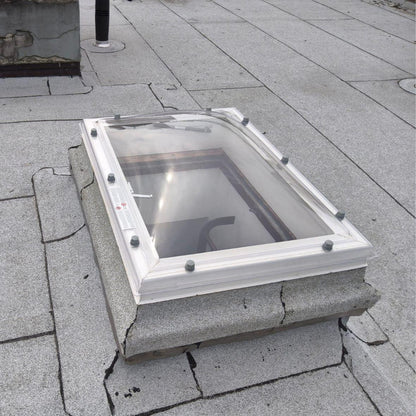 Lichtkoepel bolvormig 30 × 130 cm | polycarbonaat driewandig